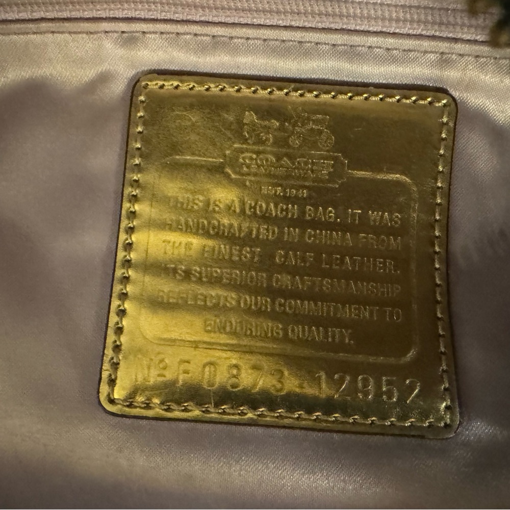 COACH VINTAGE Y2K 2008 LMTD EDT barely used - Picture 4 of 6